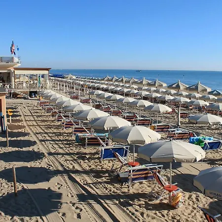 Iride Vacanza Апартаменты *